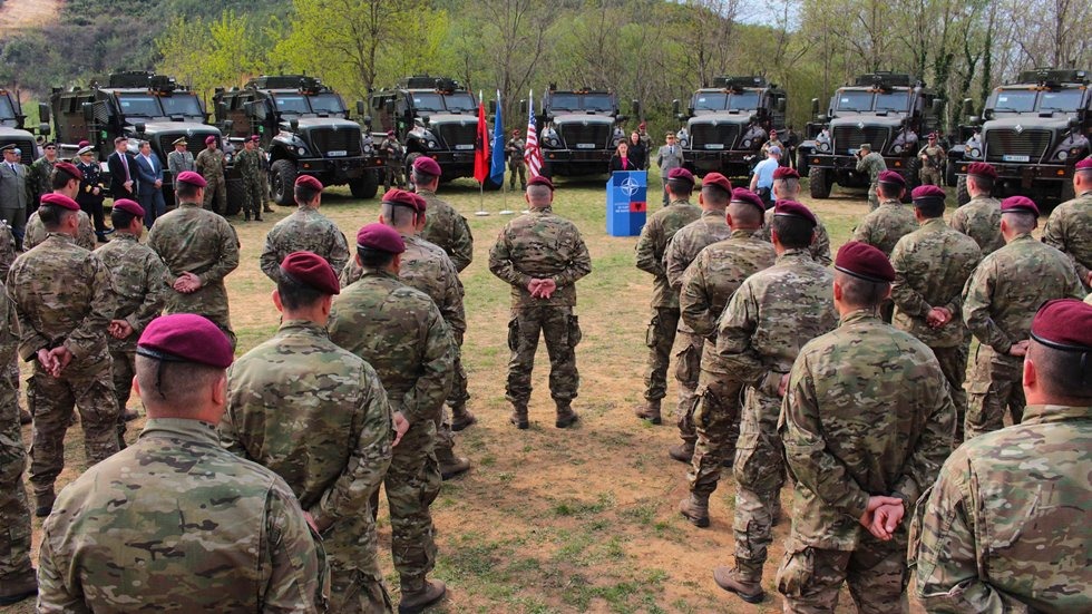Αμερικανικά θωρακισμένα οχήματα στον αλβανικό στρατό