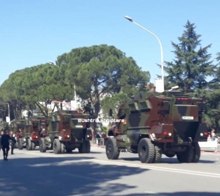 Αμερικανικά θωρακισμένα οχήματα στον Αλβανικό στρατό
