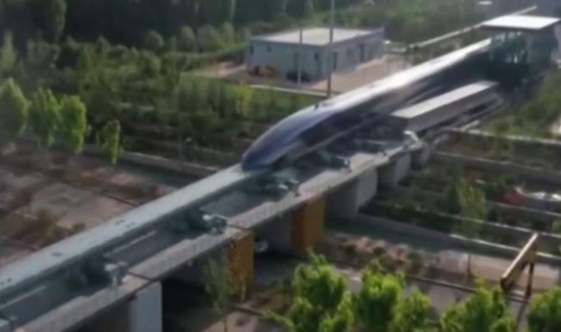 Εντυπωσιακές εικόνες από το γρηγορότερο τρένο στον κόσμο