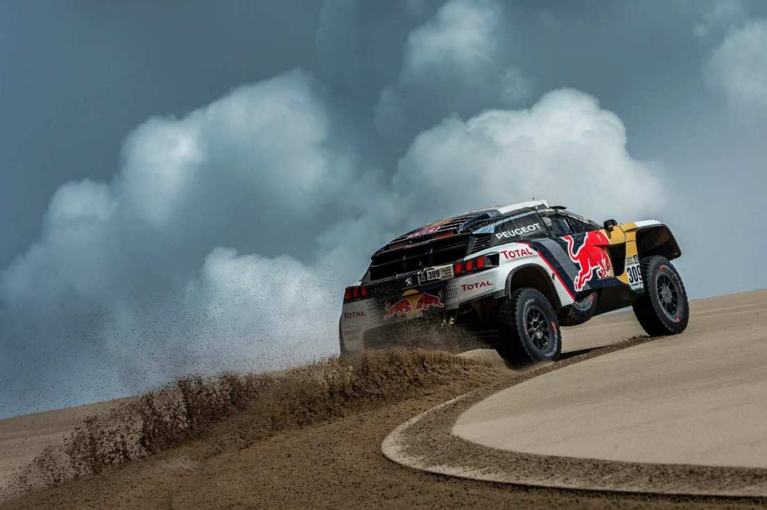 Τρία PEUGEOT 3008 DKR στην κορυφή της γενικής κατάταξης στο Ράλι Ντακάρ