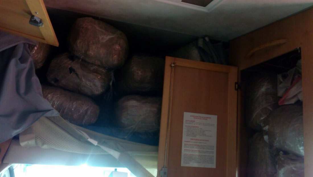 Μετέφεραν πάνω από μισό τόνο κάνναβης με τροχόσπιτο και σαν τουρίστες (ΦΩΤΟ)