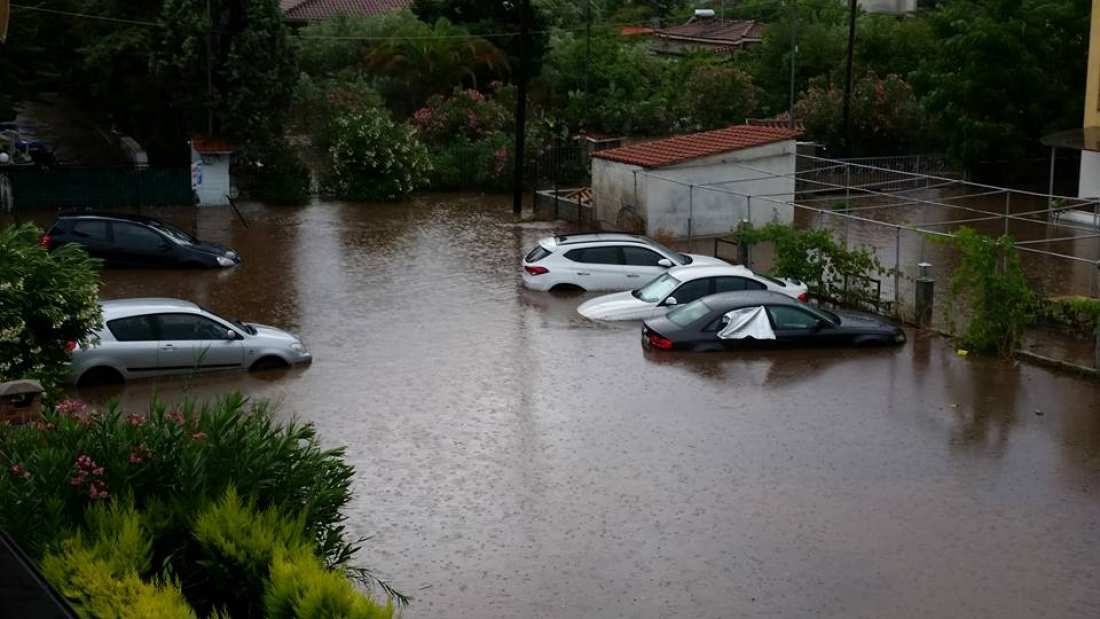 «Μέδουσα»: Ανελέητα πλήττεται η Σιθωνία στην Χαλκιδική-Υπερχείλισαν ποταμοί-Ένας νεκρός στην Αμφιλοχία