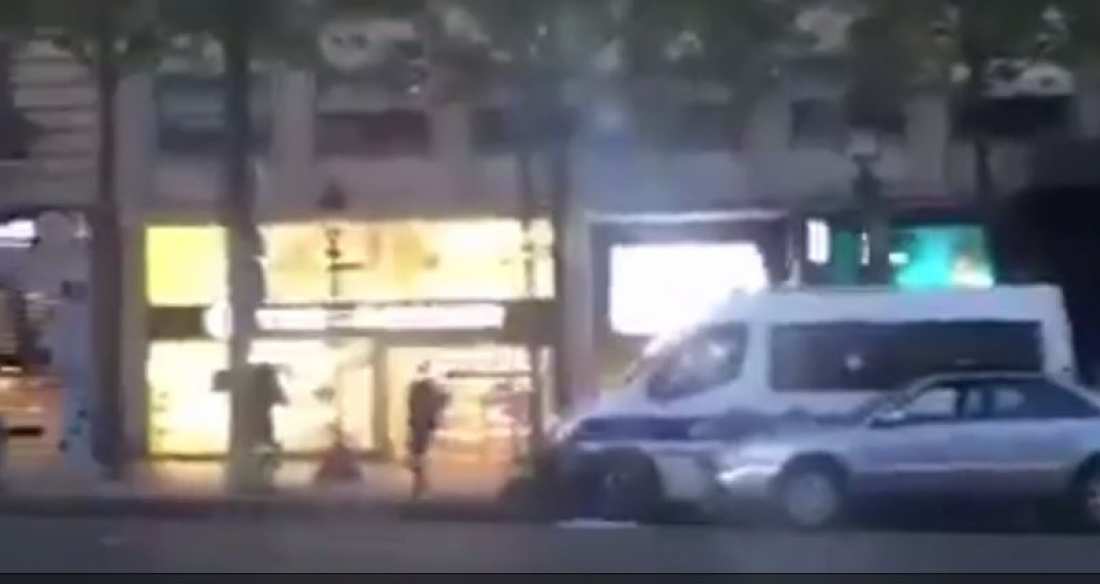 Τρομοκρατικό χτύπημα στο Παρίσι: Βίντεο - ντοκουμέντο με τον τζιχαντιστή - Ανοίγει πυρ εναντίον των αστυνομικών