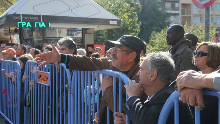 Aλαλούμ στη Θεσσαλονίκη: «Μπλόκο» της αστυνομίας με κάγκελα έξω από τον Άγιο Δημήτριο!