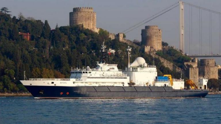 Μυστηριώδες Ρωσικό στρατιωτικό πλοίο στη Μεσόγειο (ΦΩΤΟ)