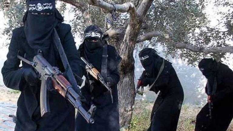 ISIS: Στα όπλα οι γυναίκες της τζιχάντ 