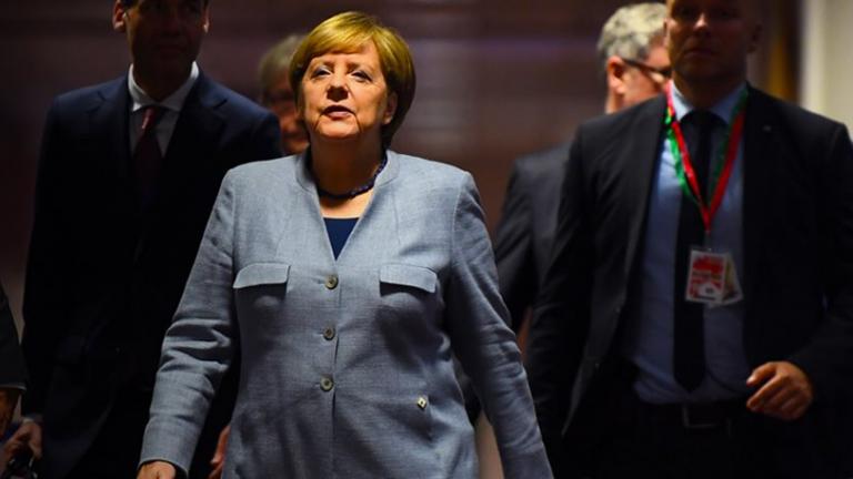 Κρίση στη Γερμανία: Νέες εκλογές προτιμά η Μέρκελ, αρνείται ο Σταινμάιερ