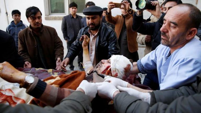 Αφγανιστάν: Το ISIS ανέλαβε την ευθύνη για την επίθεση καμικάζι στην Καμπούλ - Σκληρές εικόνες