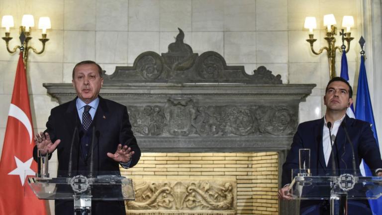 Η κυβέρνηση υποχωρεί στον Ερντογάν και ανοίγει θέμα για την εκλογή των μουφτήδων στη Θράκη