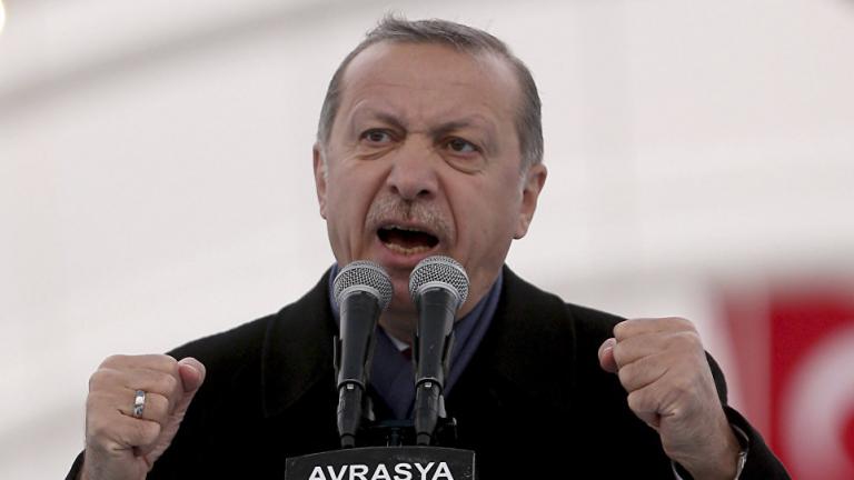 Ο Ερντογάν απειλεί "να συντρίψει" τους Κούρδους της Συρίας "μέχρι να μην απομείνει τίποτα"  