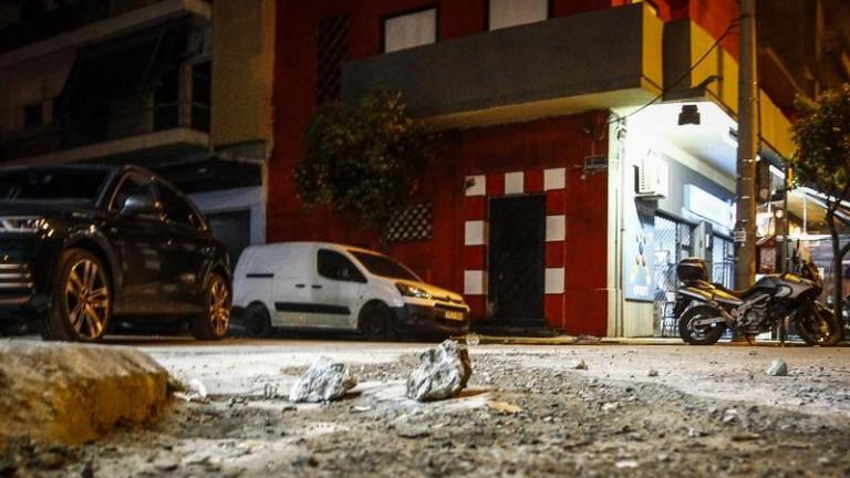 Επίθεση με βόμβες μολότοφ και πέτρες σε σύνδεσμο οπαδών του Ολυμπιακού, στην Καλλιθέα