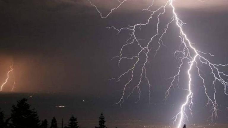 Σάκης Αρναούτογλου: Προσοχή την Πέμπτη για ισχυρές καταιγίδες 