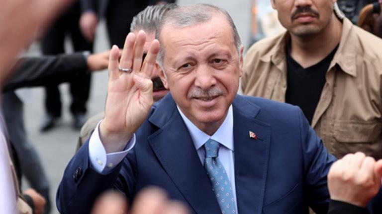 Εκλογές Τουρκία: Σουλτάνος... και με τη «βούλα» ο Ερντογάν!