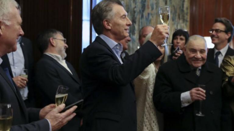 Στην αγκαλιά του ΔΝΤ η Αργεντινή-Φοβούνται πλέον οι κάτοικοι για νέα κρίση