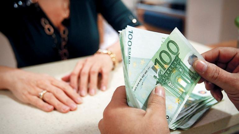 Επιπλέον ποσό από 150 έως 350 ευρώ θα λάβουν περίπου 120.000 συνταξιούχοι μαζί με τις επικουρικές Αυγούστου