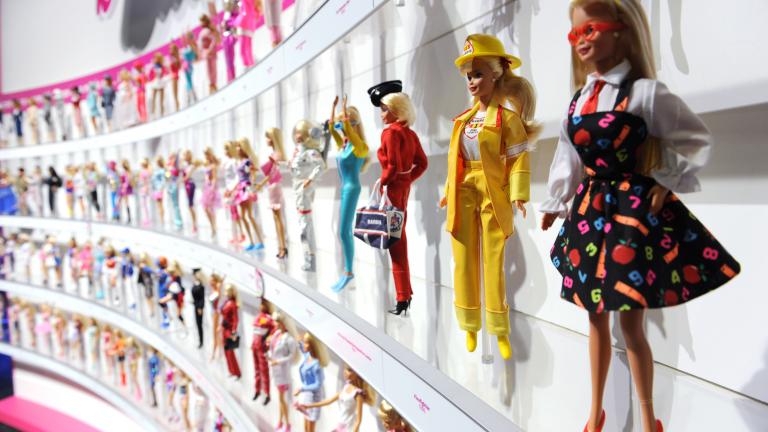 Δεν πουλάει πια η Barbie και ...απολύει - Η Mattel καταργεί 2.200 θέσεις εργασίας