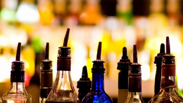Ζάκυνθος: Κατασχέθηκαν 300 λίτρα ποτα - «μπόμπες»