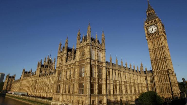Βρετανία: Βουλευτές ζήτησαν αύξηση της κοινοβουλευτικής αποζημίωσης λόγω "φόρτου εργασίας" ενόψει του Brexit 