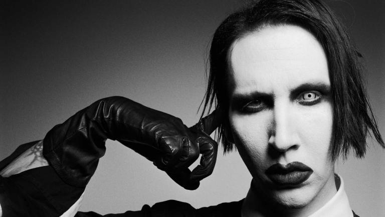 Κατέρρευσε πάνω στη σκηνή ο Marilyn Manson! (ΒΙΝΤΕΟ)