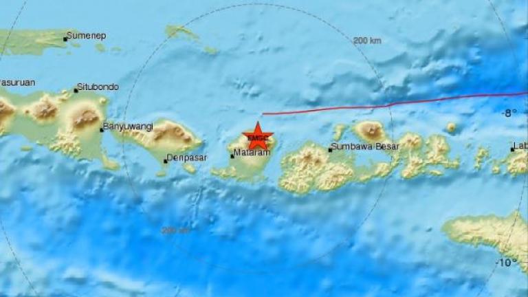Σεισμός 7 βαθμών στην Ινδονησία - Προειδοποίηση για τσουνάμι