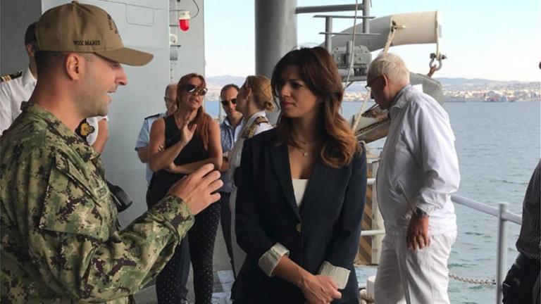 Τη ναυαρχίδα του 6ου Αμερικανικού Στόλου «USS Mount Whitney» επισκέφθηκε η νέα υφυπουργός Μακεδονίας - Θράκης