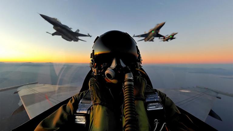 Πως τα 2 ελληνικά F-16 έφθασαν στη Λευκωσία! Αερομαχίες με Τούρκους δυτικά της Κύπρου