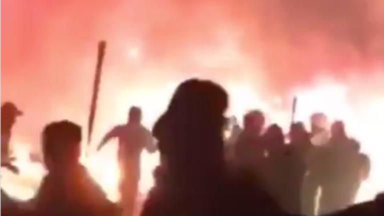 Χάος στην Αθήνα: «Εμπόλεμη» ζώνη το Γκάζι από τα επεισόδια των χούλιγκανς του Άγιαξ με τα ΜΑΤ (ΒΙΝΤΕΟ)