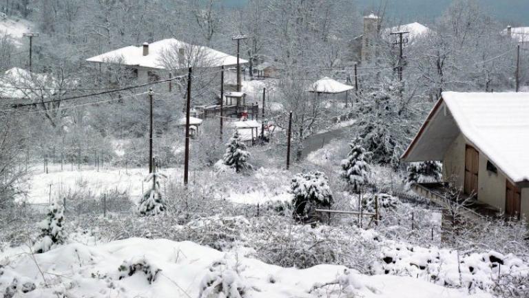 Πυκνή χιονόπτωση σε όλη την ανατολική Μακεδονία