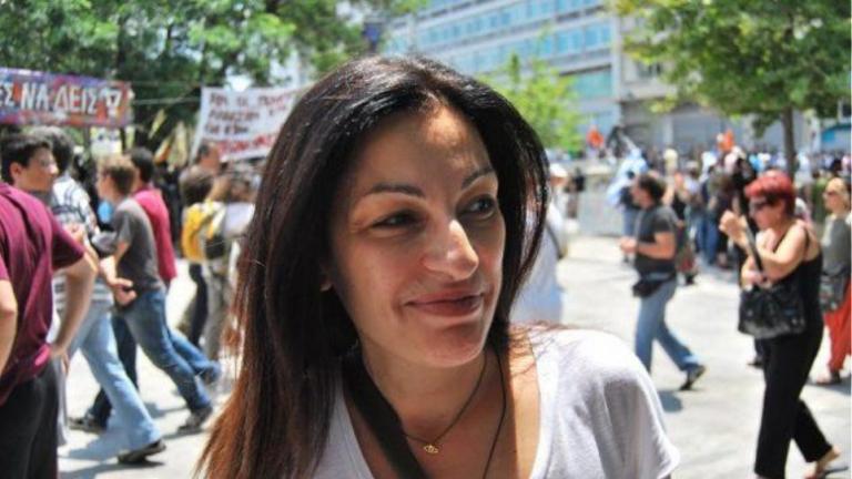 Η Μυρσίνη Λοΐζου φέρεται να λάμβανε επί 5,5 χρόνια τη σύνταξη της νεκρής μητέρας της