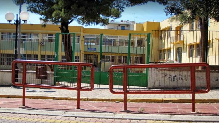 Τρόμος στην Πεύκη: Απόπειρα αρπαγής ανήλικης μαθήτριας έξω από σχολείο