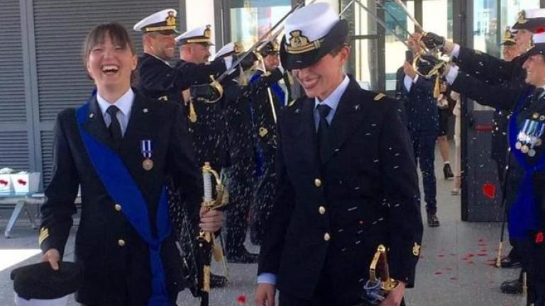 Ιταλία: Δύο γυναίκες, αξιωματικοί του Πολεμικού Ναυτικού, ενώθηκαν με τα δεσμά του γάμου