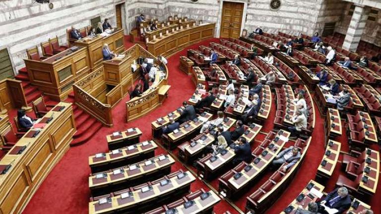 Βουλή: Δεκτή τροπολογία για παρατάσεις συμβάσεων στο ΕΣΥ