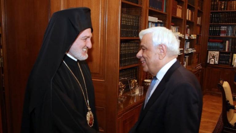 Τον Αρχιεπίσκοπο Αμερικής Ελπιδοφόρο δέχτηκε ο Πρ. Παυλόπουλος