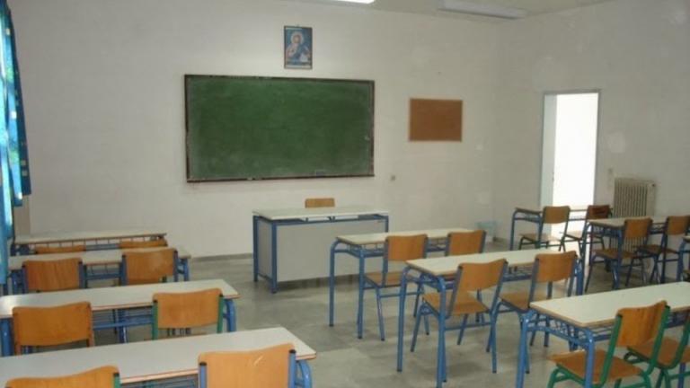 Ρόδος: Στο πλευρό του δασκάλου που φέρεται να κλείδωσε μαθητή στην τάξη οι γονείς όλων των υπολοίπων