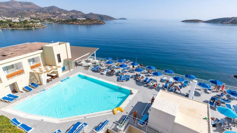 Ανησυχία της ελληνικής τουριστικής βιομηχανίας με τη χρεοκοπία της Thomas Cook