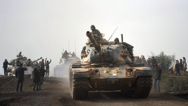 Οι συριακές δυνάμεις απειλούν με «γενικευμένο πόλεμο» αν επιτεθούν οι Τούρκοι 