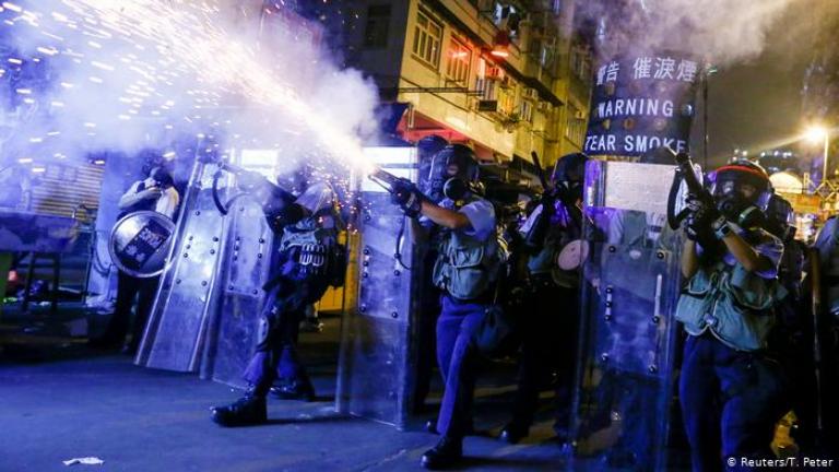 Χονγκ Κονγκ: "Επιμείνετε το 2020": Με το σύνθημα αυτό ξεκίνησαν οι διαδηλώσεις 
