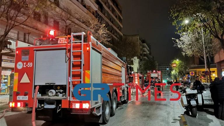 Θεσσαλονίκη: Φωτιά σε διαμέρισμα - Κινδύνευσαν παιδιά (ΦΩΤΟ-ΒΙΝΤΕΟ)