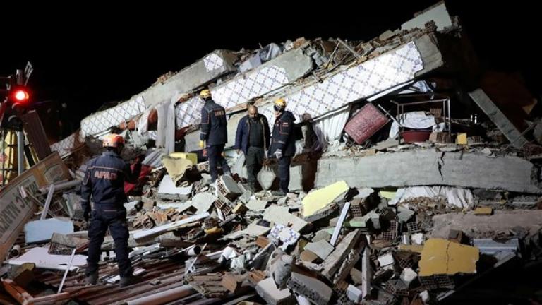 Τουρκία: Νέος ισχυρός σεισμός 5,2 ρίχτερ συγκλόνισε το Ελαζίγ