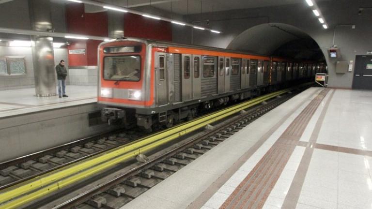Έκλεισαν οι σταθμοί του μετρό Αγίας Μαρίνας και Αιγάλεω μετά από προειδοποιητικό τηλεφώνημα για βόμβα