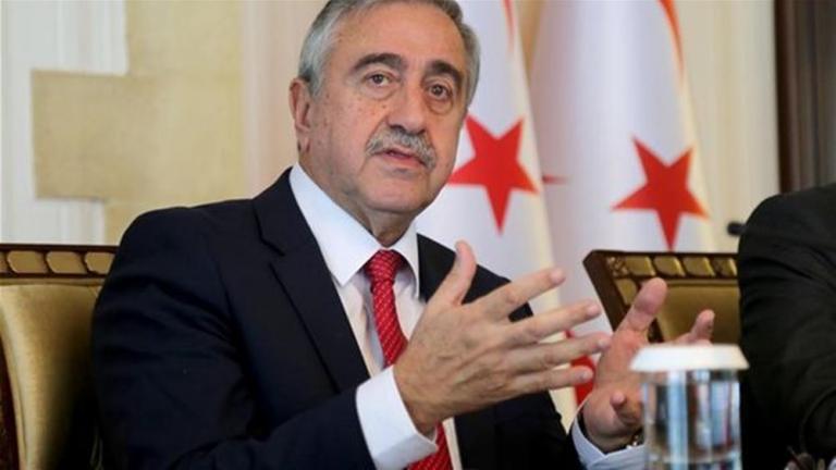 Ο ακροδεξιός Μπαχτσελί ζητά την παραίτηση του τουρκοκύπριου ηγέτη Ακιντζι
