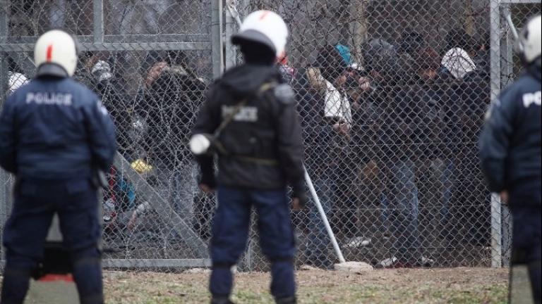 Καστανιές Έβρου: Ολονύχτιες προσπάθειες για να αποτραπεί μαζική είσοδος μεταναστών (ΦΩΤΟ-ΒΙΝΤΕΟ)