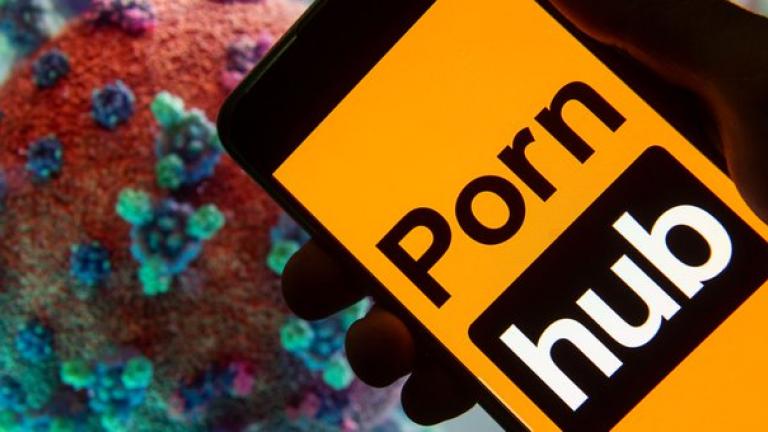 PornHub: Δωρεάν και στην Ελλάδα, λόγω κορονοϊού, το premium περιεχόμενό του
