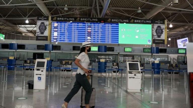 Τουρίστες με barcode και φόρμα εντοπισμού από 1η Ιουλίου οπότε ανοίγουν αεροδρόμια και λιμάνια