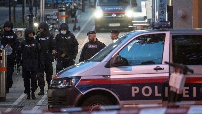 Βιέννη: Την ταυτοποίηση των θυμάτων της τρομοκρατικής επίθεσης ανακοίνωσε η Αστυνομία