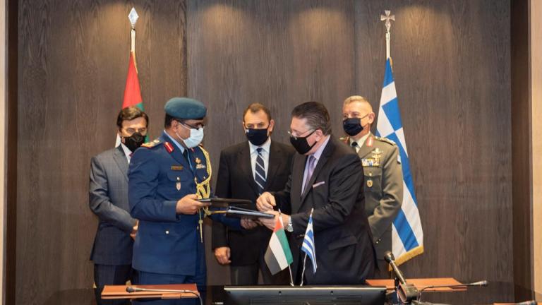 Με γοργούς ρυθμούς συνεχίζουν να προχωρούν στην εμβάθυνση της στρατηγική τους συνεργασία στο τομέα της άμυνας η Ελλάδα και τα Ηνωμένα Αραβικά Εμιράτα (ΗΑΕ)
