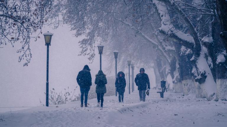 Κακοκαιρία "Λέανδρος": Ξεκίνησαν τα χιόνια - Κλειστά σχολεία λόγω ψύχους