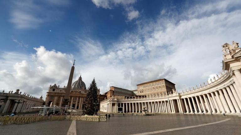 Βατικανό: Η Εκκλησία δεν μπορεί να ευλογήσει ενώσεις ομόφυλων ζευγαριών
