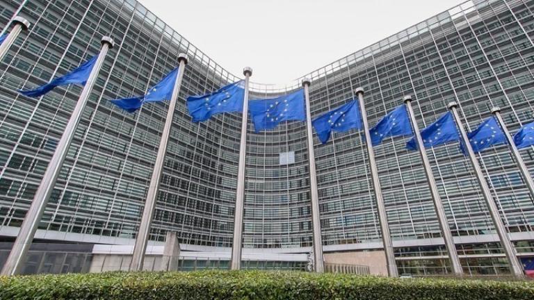 Το Ευρωπαϊκό Κοινοβούλιο καλεί την Κομισιόν να αποφύγει κάθε νέα καθυστέρηση στην εφαρμογή του μηχανισμού στήριξης
