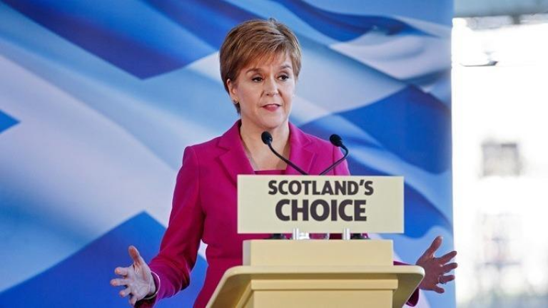 Αρχίζει το μπρα-ντε-φερ του Τζόνσον με την νικήτρια των εκλογών στη Σκωτία που θέλει νέο δημοψήφισμα για ανεξαρτησία